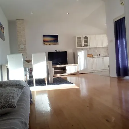 Zvonimir Apartamento