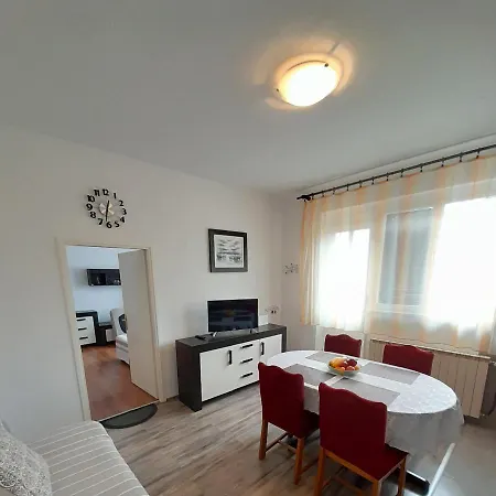 Apartamento Zvonimir Vodice